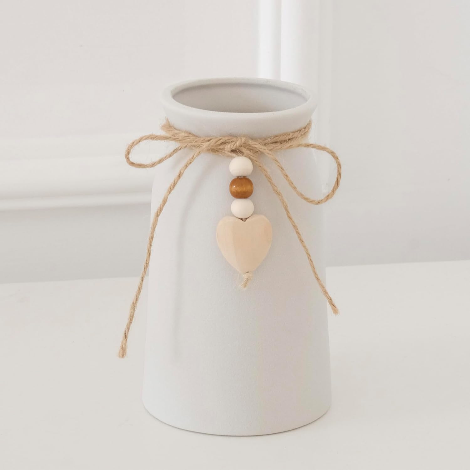 QIMOND 6-Inch Ceramic Vase with Jute Rope and Heart Charm