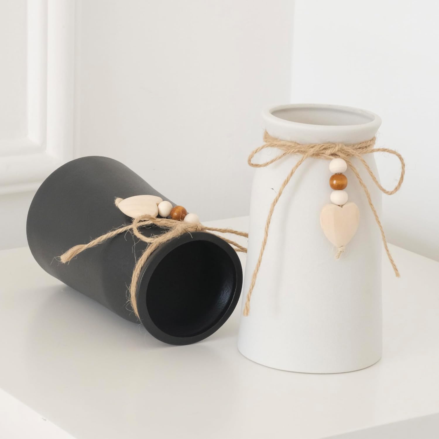 QIMOND 6-Inch Ceramic Vase with Jute Rope and Heart Charm