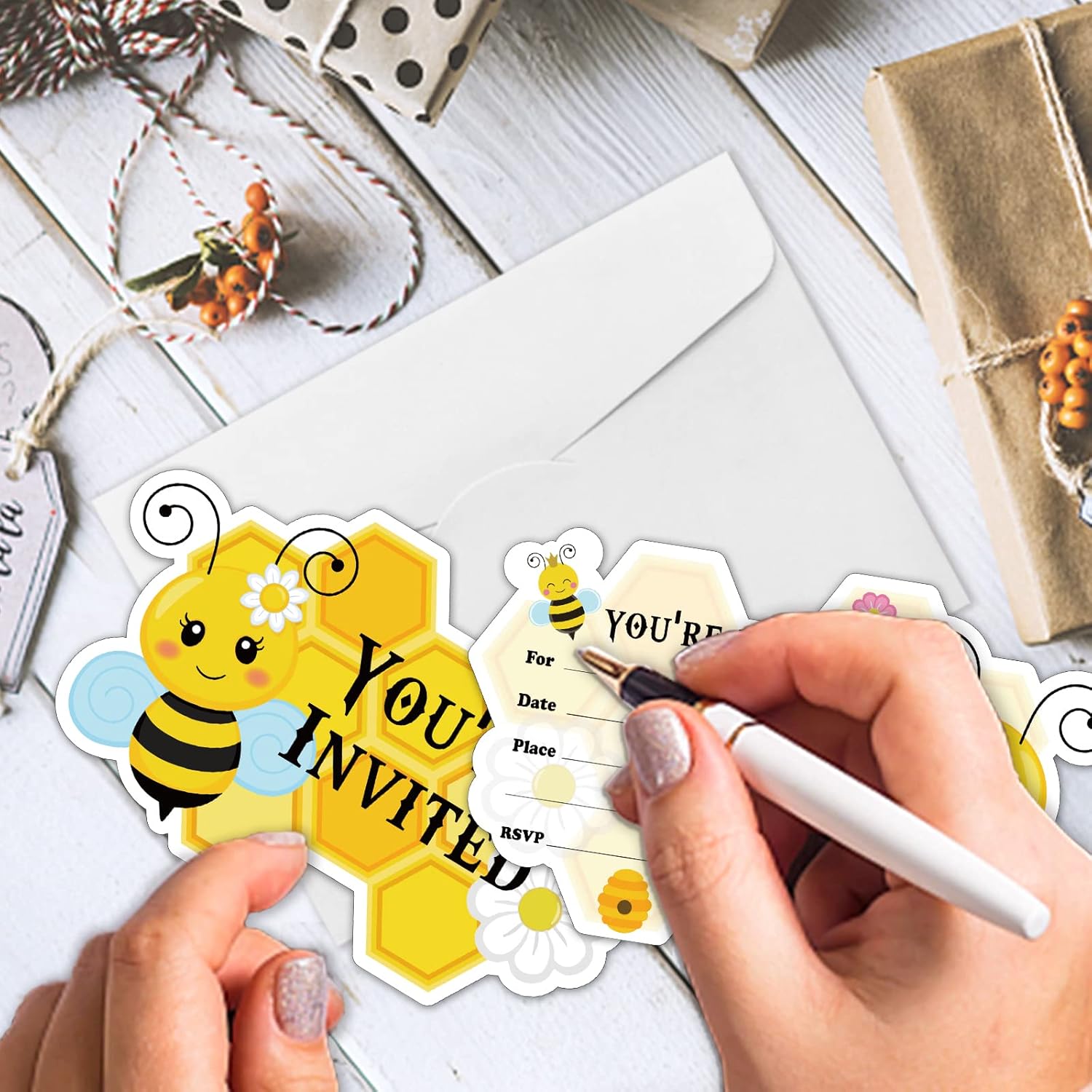 20 Pack Bee Shape Birthday Invitations with Envelopes and Stickers