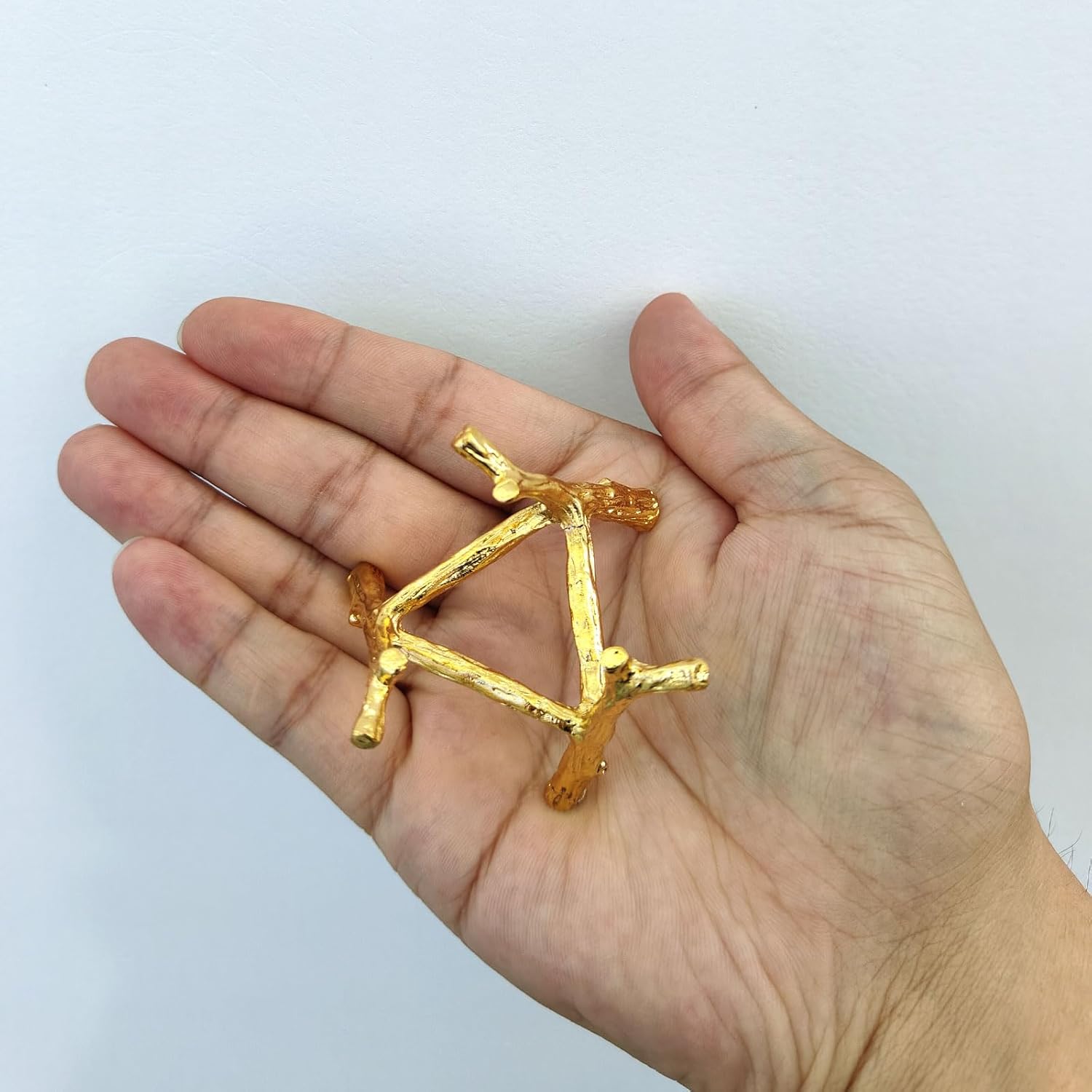 MECCANIXITY Gold Alloy Egg Sphere Display Holder