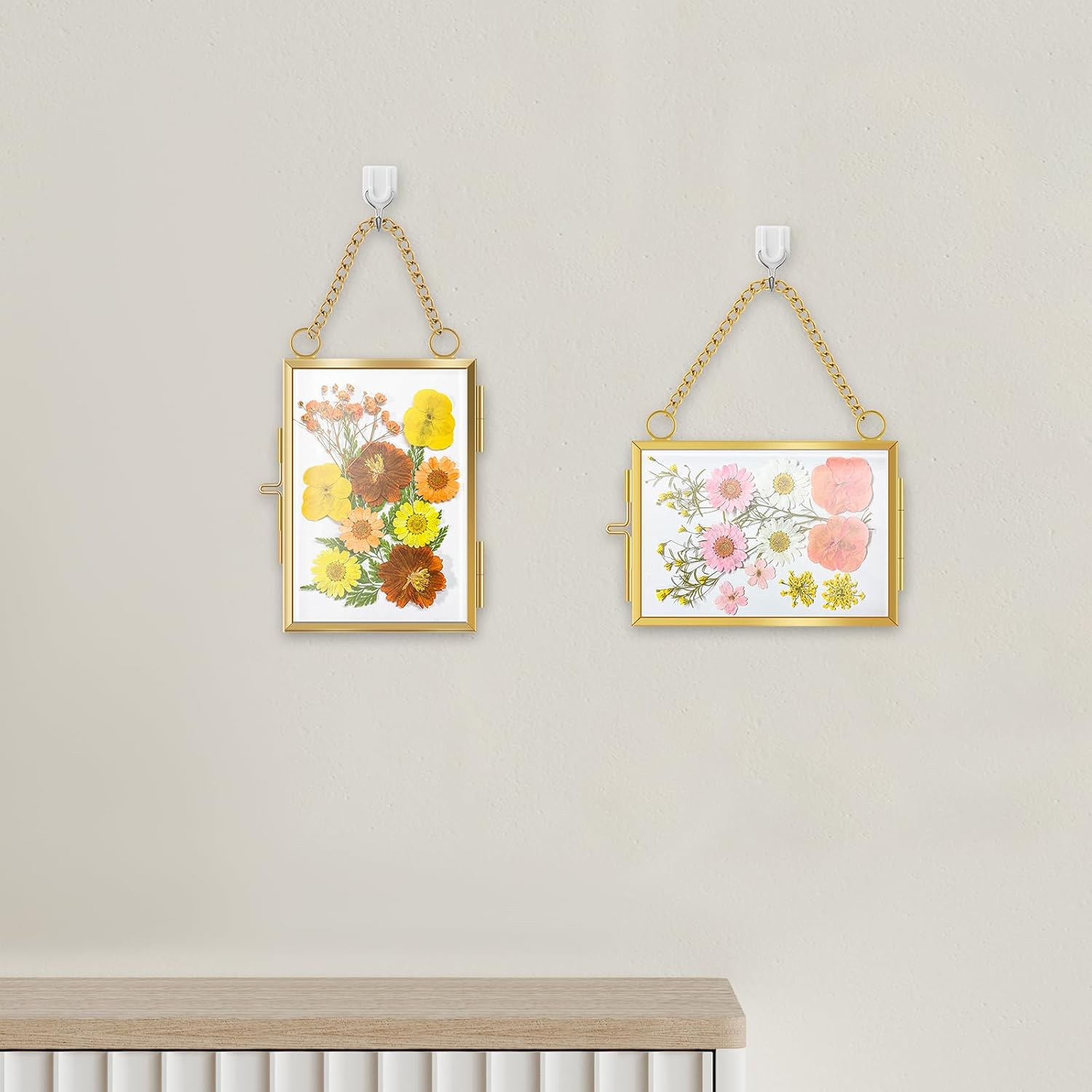 4 Pcs Hanging Pressed Flower Frames with Metal Chain