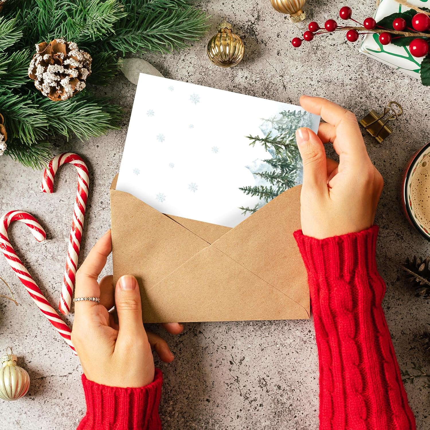 Whaline 25 Pack Christmas Party Invitations with Envelopes 1