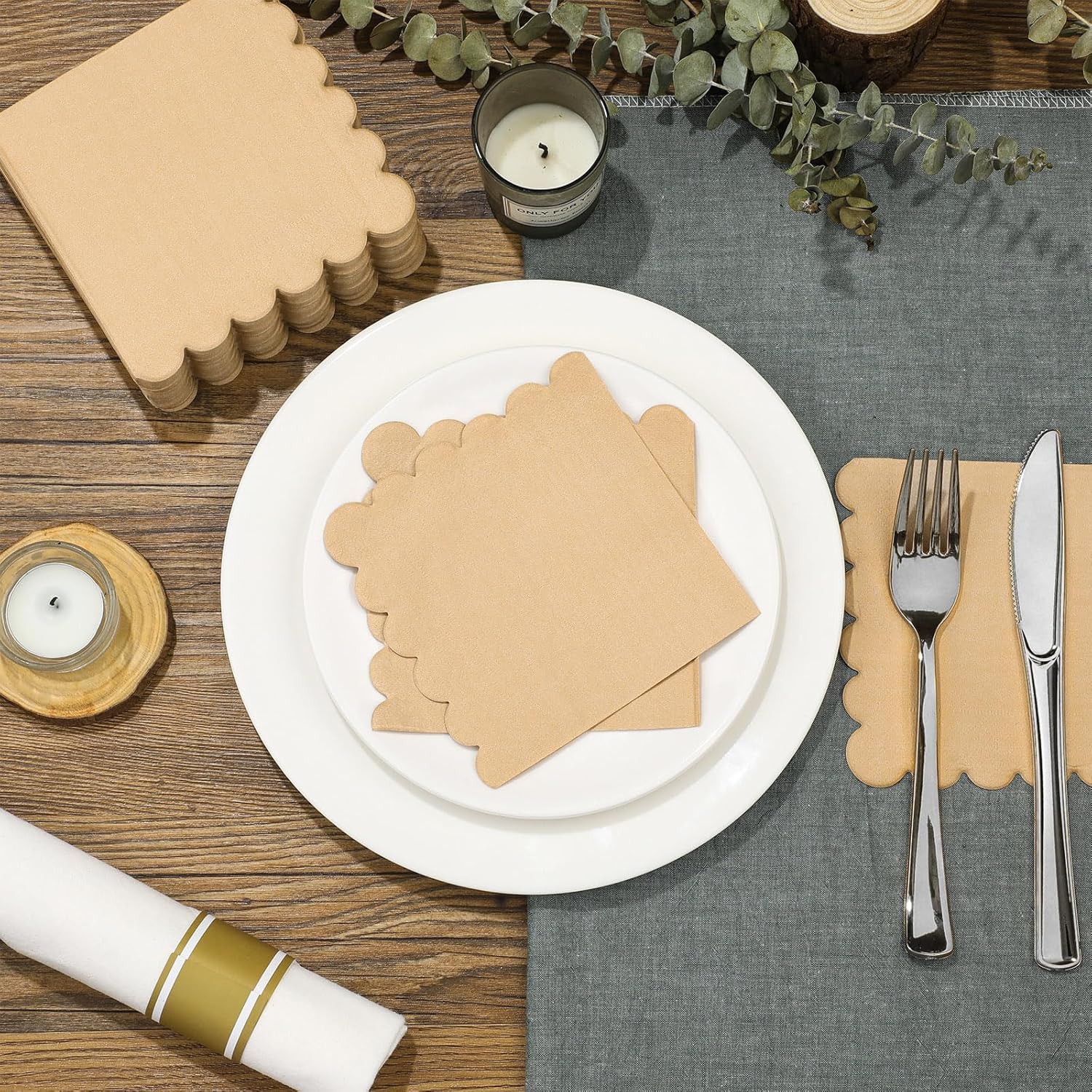 Fuutreo 100 Pcs Scalloped Kraft Napkins